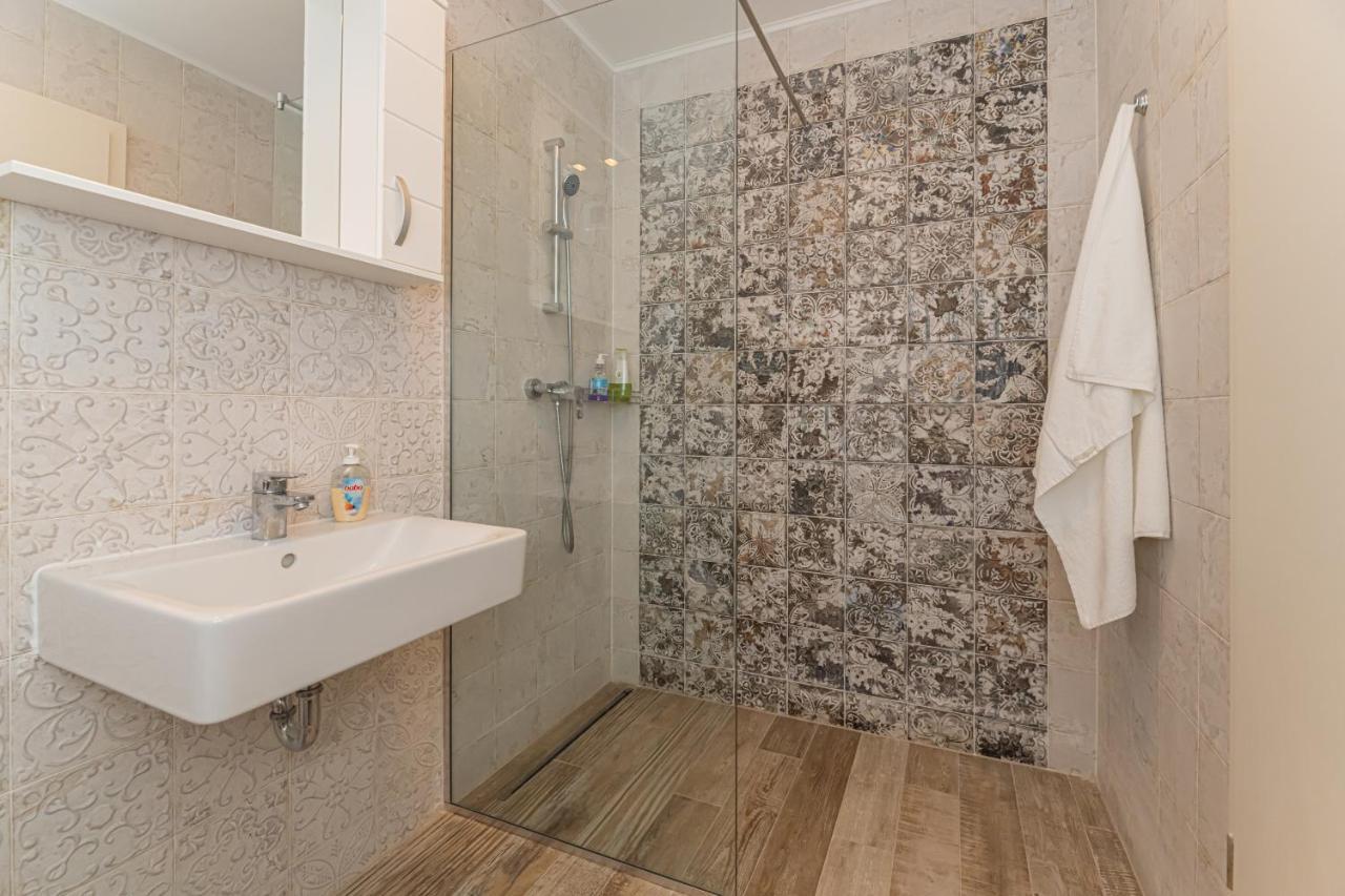Coresi Modern Apartment บราชอฟ ภายนอก รูปภาพ