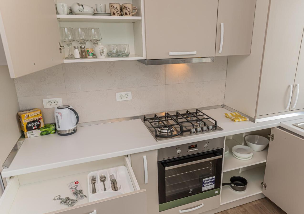 Coresi Modern Apartment บราชอฟ ภายนอก รูปภาพ