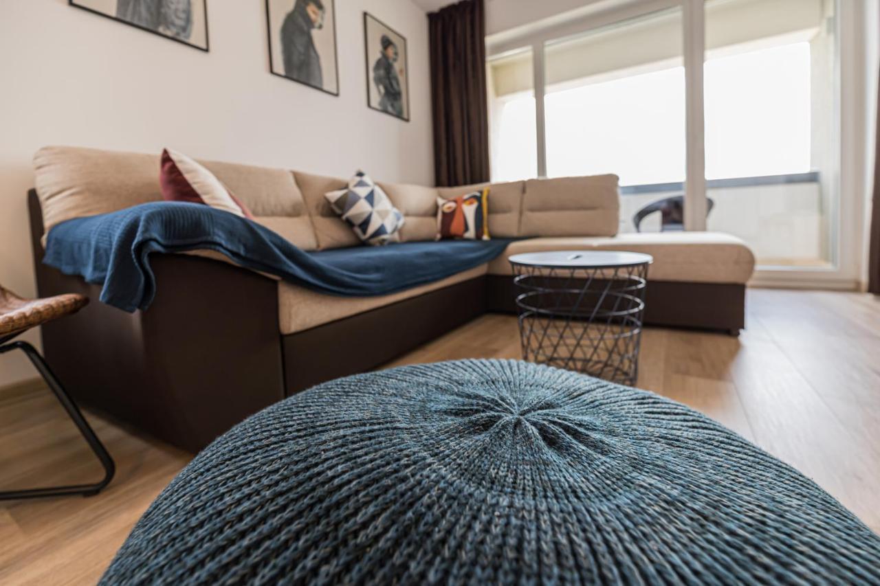 Coresi Modern Apartment บราชอฟ ภายนอก รูปภาพ