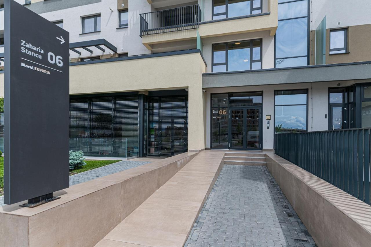 Coresi Modern Apartment บราชอฟ ภายนอก รูปภาพ